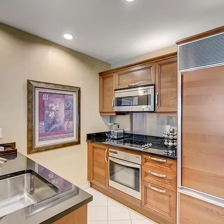 Signature Mgm 1 Bedroom Penthouse Suite